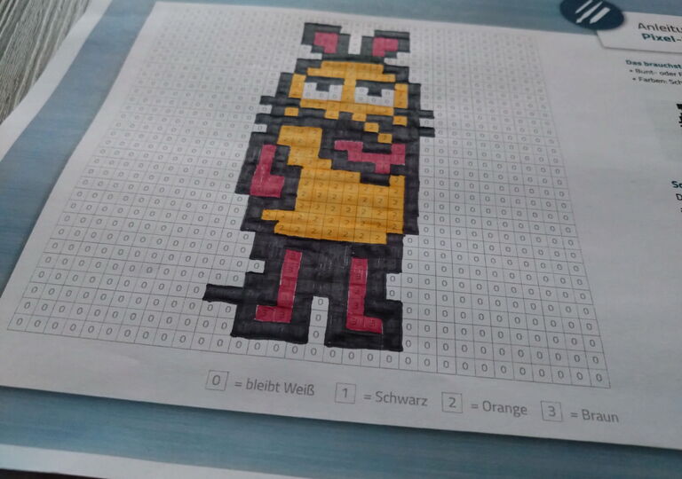 Bild eines ausgemalten Pixelbildes der Maus (Sendung mit der Maus)