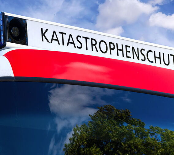 Bild eines Einsatzwagens mit der Aufschrift "Katastrophenschutz"