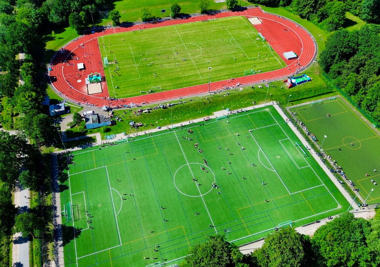 Drohnenfoto vom Sportplatz Schützenallee